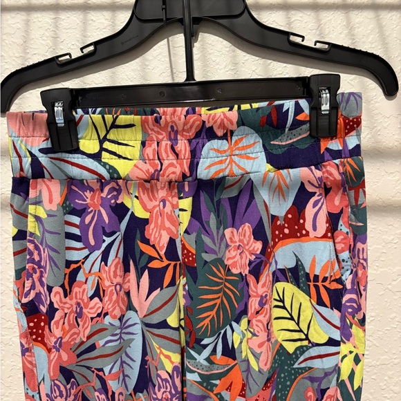 CAbi Multicolor Floral Leggings - Picture 2 of 4